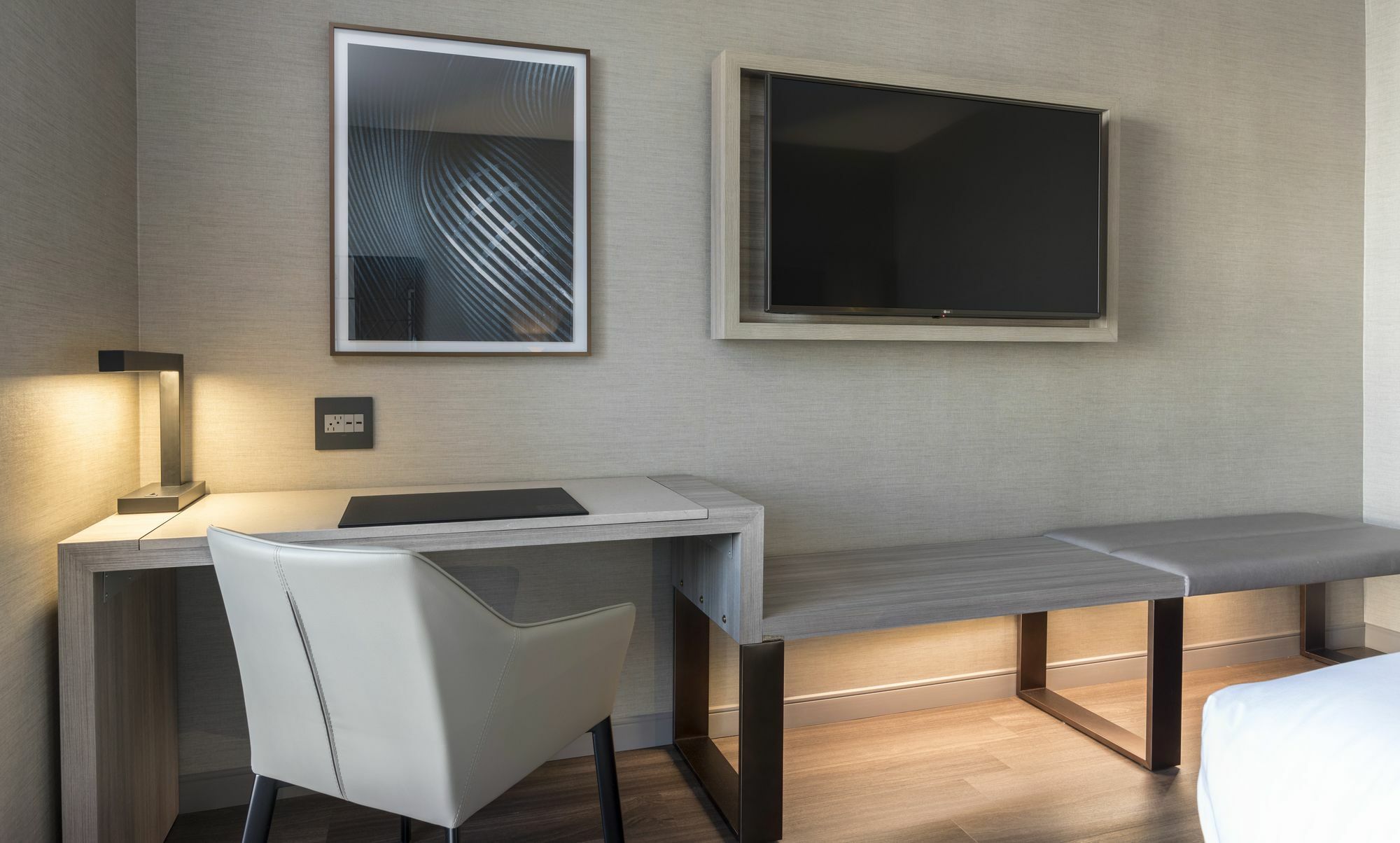 Ac Hotel By Marriott Boston Cleveland Circle Esterno foto